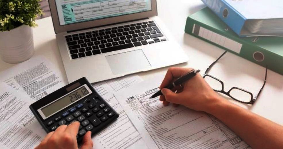 Zbardhet paketa fiskale: Tatim fitimi per profesionet e lira nuk nis ne 2023
